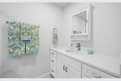 144 Boca Ciega Point Boulevard N, Saint Petersburg, FL 33708 - Photo 20