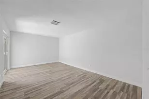 144 Boca Ciega Point Blvd N, Saint Petersburg, FL 33708 - Photo 24