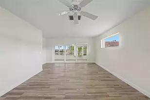 144 Boca Ciega Point Blvd N, Saint Petersburg, FL 33708 - Photo 8