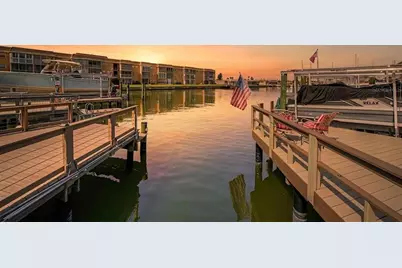 144 Boca Ciega Point Boulevard N, Saint Petersburg, FL 33708 - Photo 2