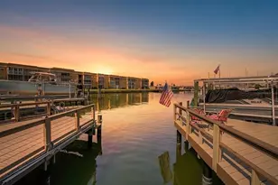 144 Boca Ciega Point Blvd N, Saint Petersburg, FL 33708 - Photo 2