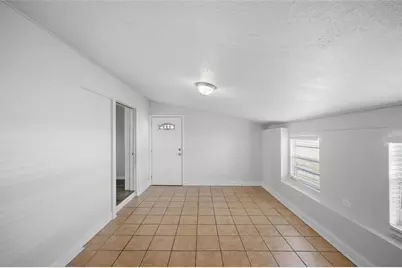 7102 Dellwood Drive, Tampa, FL 33619 - Photo 20