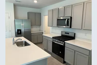 35694 Kinsey Point, Zephyrhills, FL 33541 - Photo 4