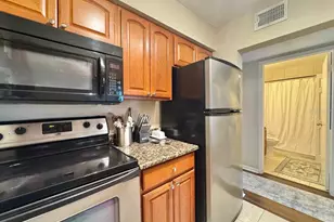 5440 S MacDill Ave, Tampa, FL 33611 - Photo 10