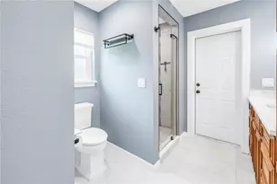 12399 Oaks Ln, Seminole, FL 33772 - Photo 24