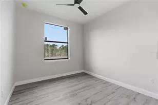 923 Milwaukee Blvd, Lehigh Acres, FL 33974 - Photo 20