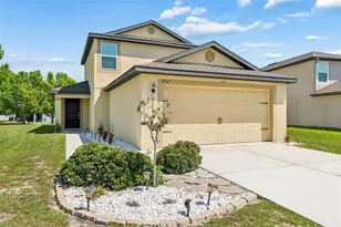 8567 Indian Laurel Ln, Brooksville, FL 34613 - Photo 2