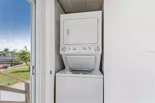 7186 Mt Arlington Dr NE, Saint Petersburg, FL 33702 - Photo 30
