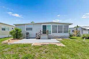 7186 Mt Arlington Dr NE, Saint Petersburg, FL 33702 - Photo 4