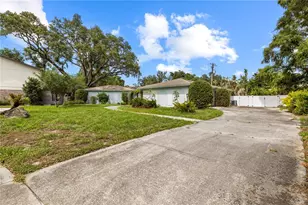 10309 Reclinata Ln, Tampa, FL 33618 - Photo 64