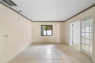 10309 Reclinata Ln, Tampa, FL 33618 - Photo 10