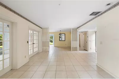 10309 Reclinata Lane, Tampa, FL 33618 - Photo 12