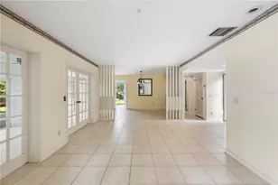 10309 Reclinata Ln, Tampa, FL 33618 - Photo 12