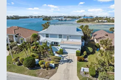 727 Key Royale Drive, Holmes Beach, FL 34217 - Photo 66
