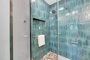 6921 Mango Ave S, Saint Petersburg, FL 33707 - Photo 38