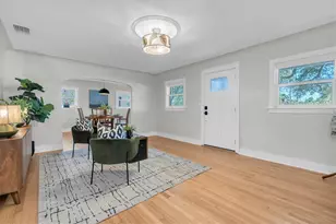 6921 Mango Ave S, Saint Petersburg, FL 33707 - Photo 6
