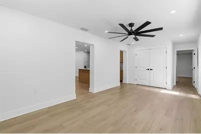 3314 W Aileen Street, Tampa, FL 33607 - Photo 14