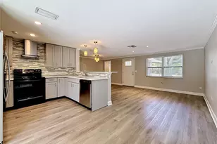 1090 16th Ave SW, Largo, FL 33770 - Photo 22