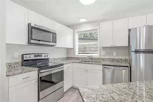 997 Cedarwood Ave, Dunedin, FL 34698 - Photo 14