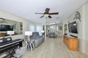 192 S Port Royal Ln, Apollo Beach, FL 33572 - Photo 4
