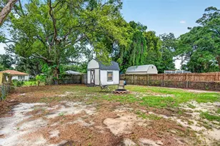 1610 E Paris St, Tampa, FL 33610 - Photo 32