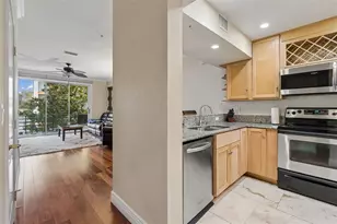 320 Island Way, Clearwater Beach, FL 33767 - Photo 6