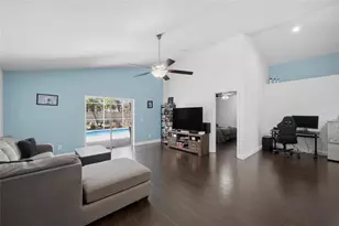 7611 Wiltshire Park Pl, Apollo Beach, FL 33572 - Photo 6