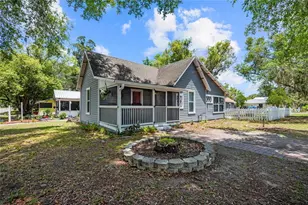 5416 8th St, Zephyrhills, FL 33542 - Photo 2