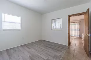 1627 28th St N, Saint Petersburg, FL 33713 - Photo 24