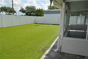 8201 Donaldson Dr, Tampa, FL 33615 - Photo 18