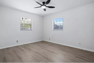 812 W Warren Avenue, Tampa, FL 33602 - Photo 8