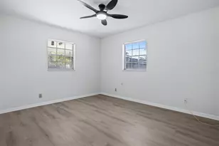 812 W Warren Ave, Tampa, FL 33602 - Photo 8