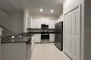 30810 Veridian Wy, Wesley Chapel, FL 33545 - Photo 4