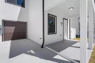 7015 N Central Ave, Tampa, FL 33604 - Photo 8