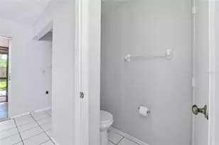 14021 Village Terrace Dr, Tampa, FL 33624 - Photo 10
