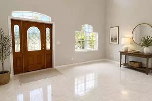 11052 Lynn Lake Cir, Tampa, FL 33625 - Photo 2