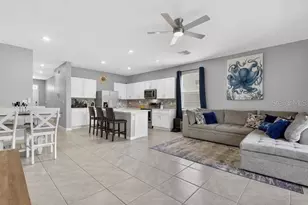 416 Mangrove Shade Cir, Apollo Beach, FL 33572 - Photo 4