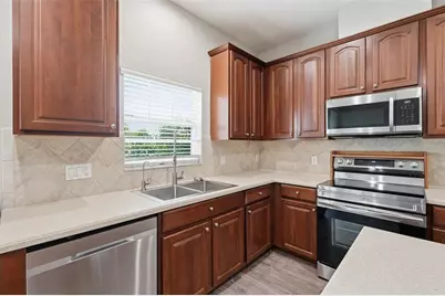 8836 Cameron Crest Drive, Tampa, FL 33626 - Photo 10