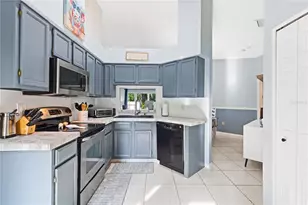 1623 Gray Bark Dr, Oldsmar, FL 34677 - Photo 2