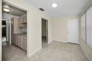 5750 80th Street N, Saint Petersburg, FL 33709 - Photo 12