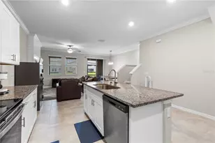 31940 Blue Passing Loop, Wesley Chapel, FL 33545 - Photo 12