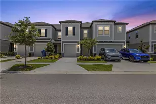 31940 Blue Passing Loop, Wesley Chapel, FL 33545 - Photo 2