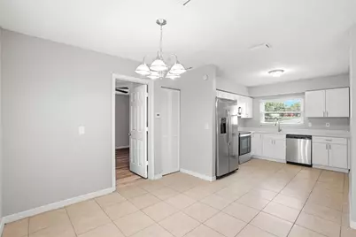 301 Terrace Drive E, Clearwater, FL 33765 - Photo 10
