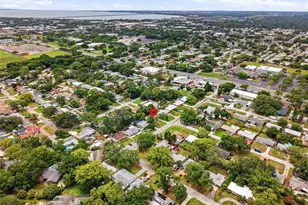 301 Terrace Dr E, Clearwater, FL 33765 - Photo 38