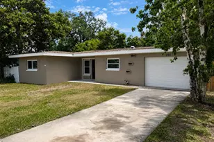 301 Terrace Dr E, Clearwater, FL 33765 - Photo 2