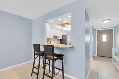 719 Pinellas Bayway S #110, Saint Petersburg, FL 33715 - Photo 10