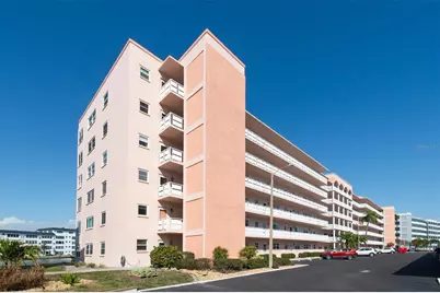 6025 Shore Boulevard S #405, Gulfport, FL 33707 - Photo 2