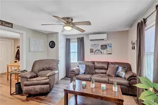 2521 4th St S, Saint Petersburg, FL 33705 - Photo 6