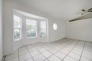954 Derbyshire Dr, Kissimmee, FL 34758 - Photo 6