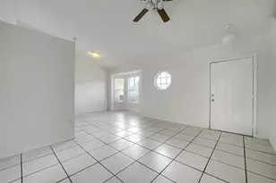 954 Derbyshire Dr, Kissimmee, FL 34758 - Photo 4